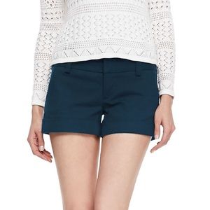 Alice + Olivia Navy Linen blend cuffed  Cady shorts Size 4
